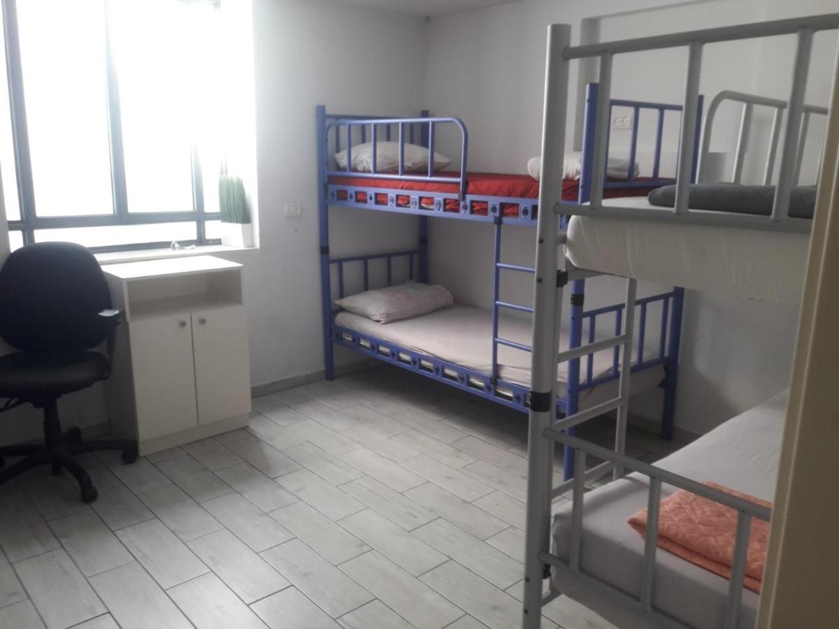 German Colony Guest House- Private And Dorm Rooms Haifa Luaran gambar